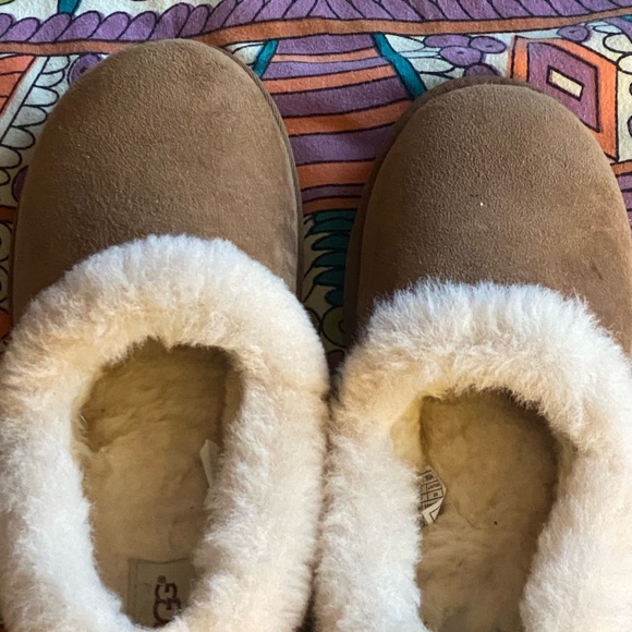 Ugg Super Short Boot / Slipper with Fluffy top - Picture 9 of 9